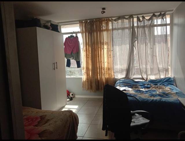 3 BEDROOM APARTMENT FOR SALE IN SUNNYSIDE